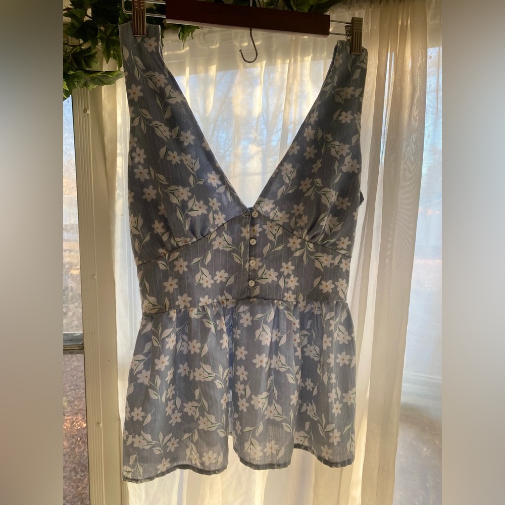 Daisy Flower Babydoll-Style Blouse  (Size L, Hayden)